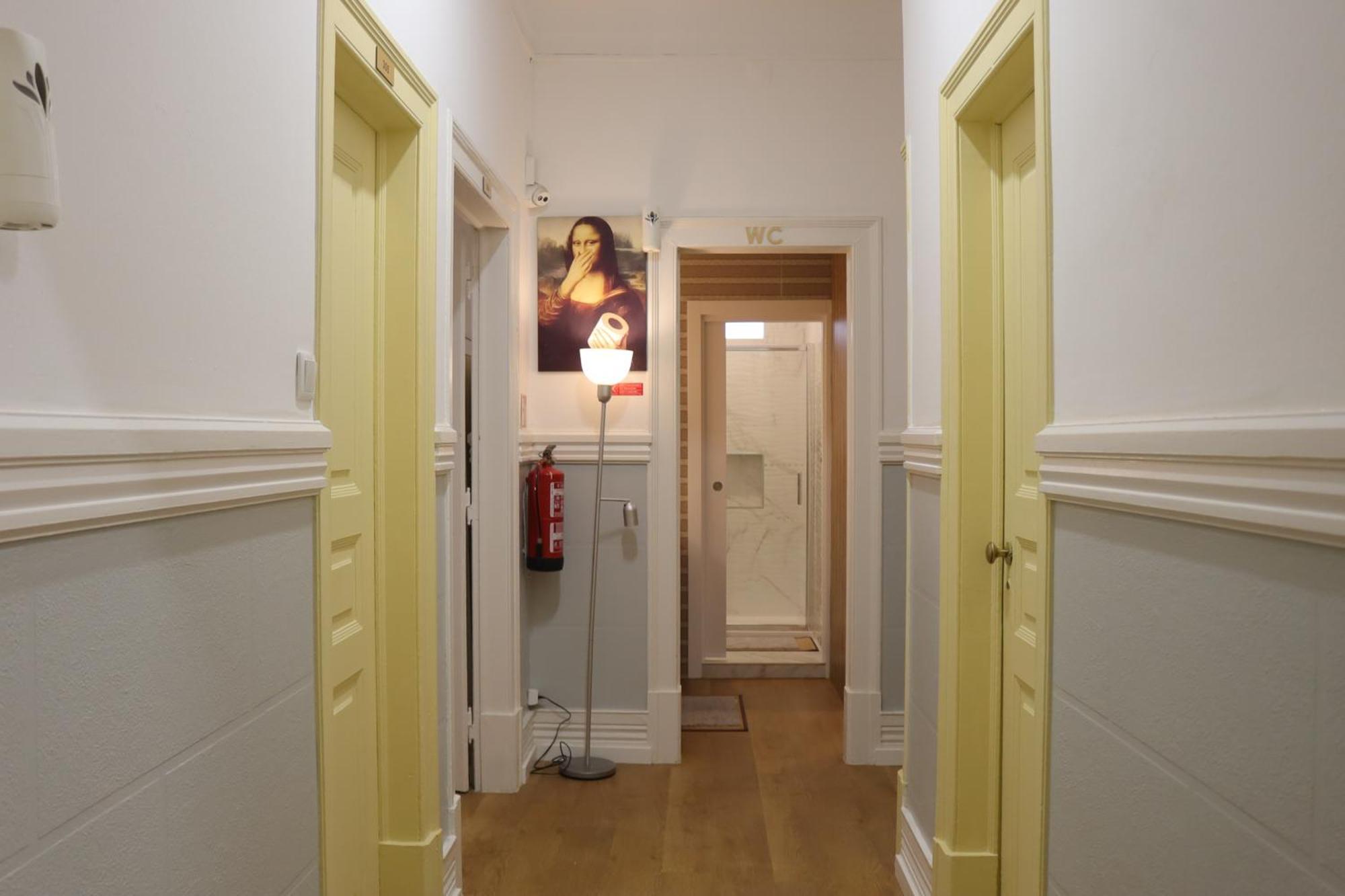 Midis - Local Accommodation Lissabon Buitenkant foto
