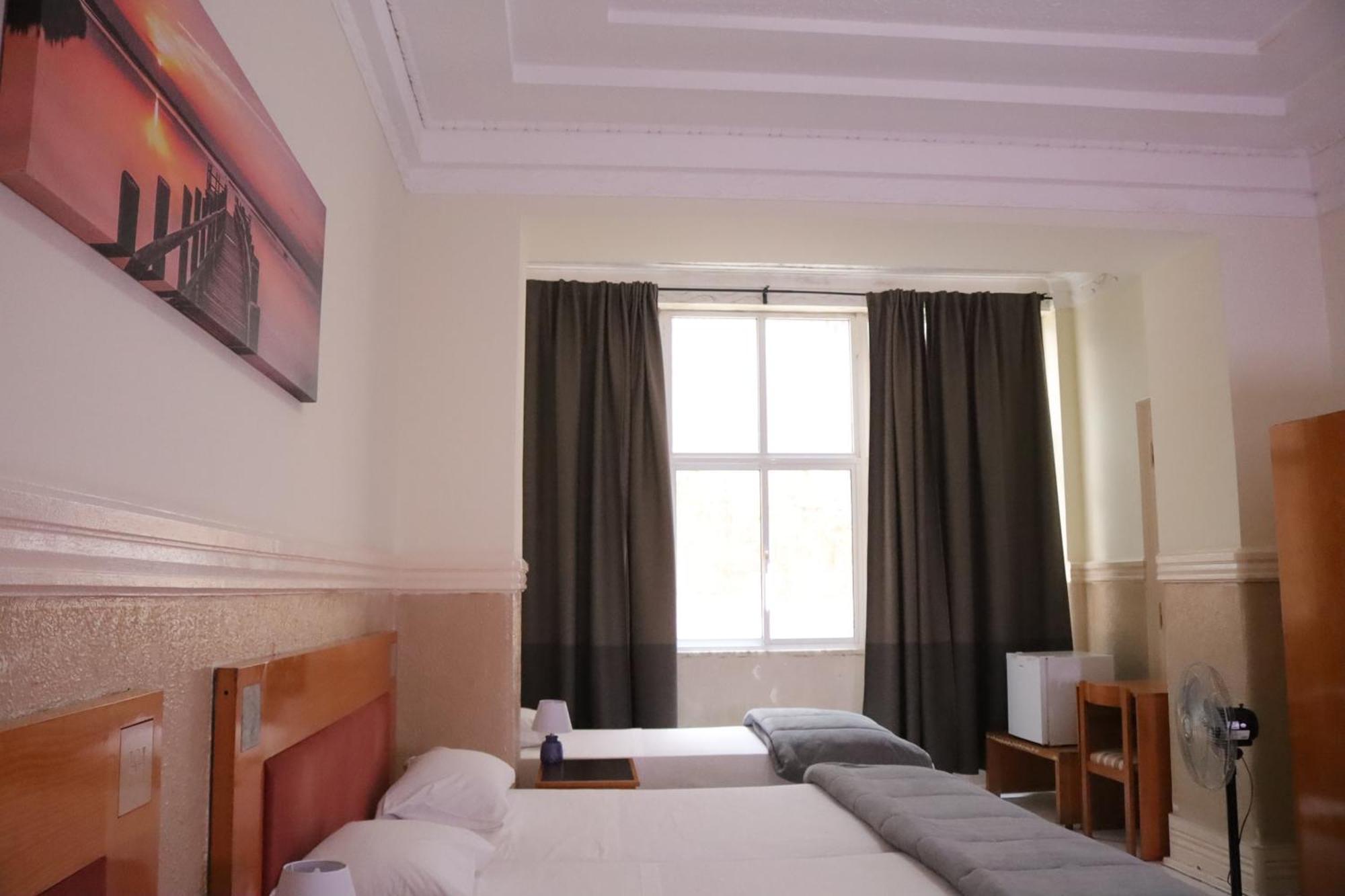 Midis - Local Accommodation Lissabon Buitenkant foto